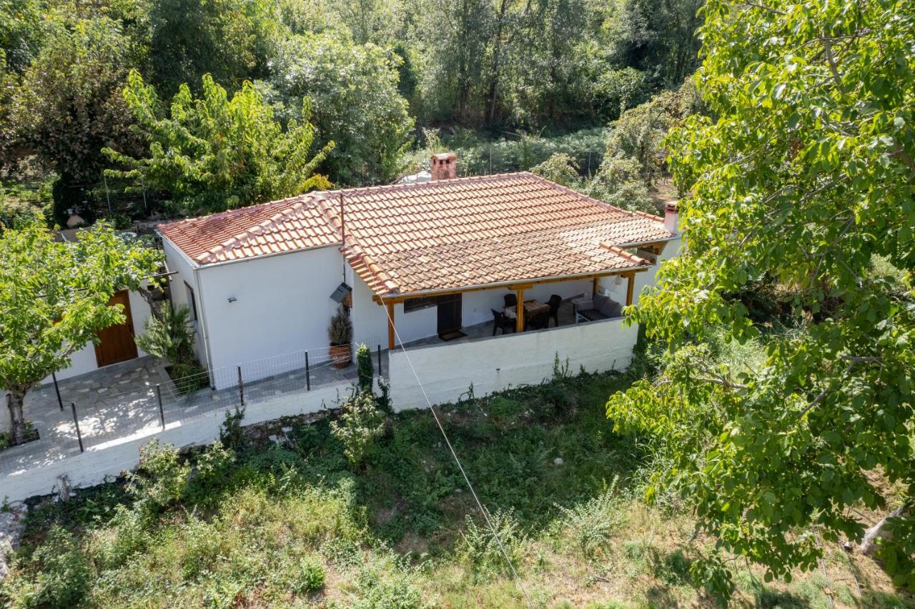 Villa Suzana Mikros Prinos Exterior foto